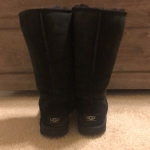 EUC tall classic uggs in size womens 7